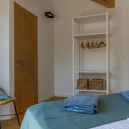 Architect's With Infinity Swimming Pool Hébergement de vacances