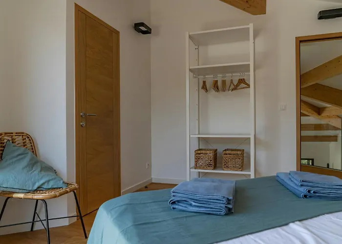 Architect's With Infinity Swimming Pool Feriehus