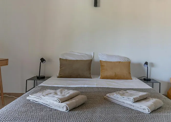 Feriehus Architect's With Infinity Swimming Pool *