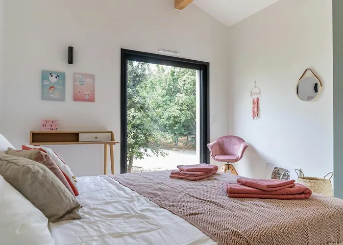 Architect's With Infinity Swimming Pool Hébergement de vacances *