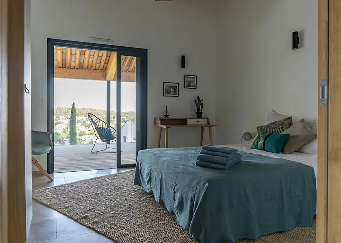 Feriehus Architect's With Infinity Swimming Pool *